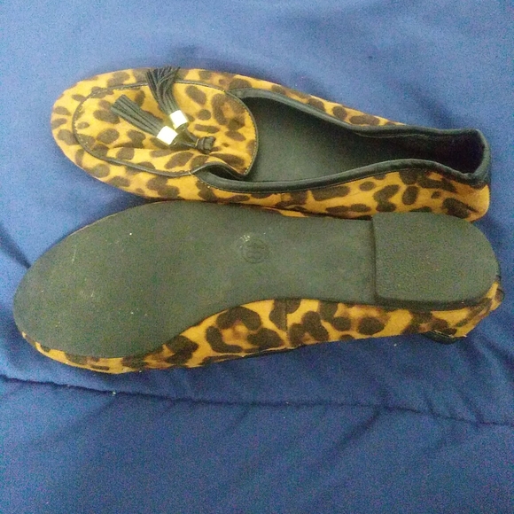 Merona Womens 7 M Black Tan Pointed Toe Leopard Print Flats Slip On Shoes Casual - Picture 4 of 4